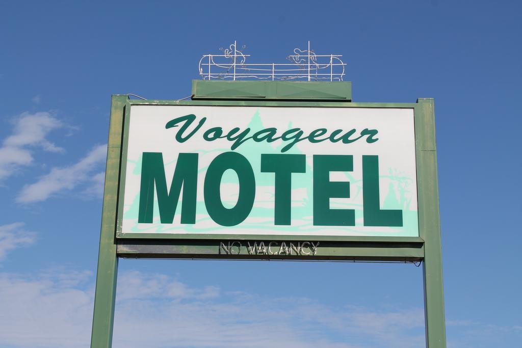 Voyageur Motel Rocky Mountain House Exteriér fotografie