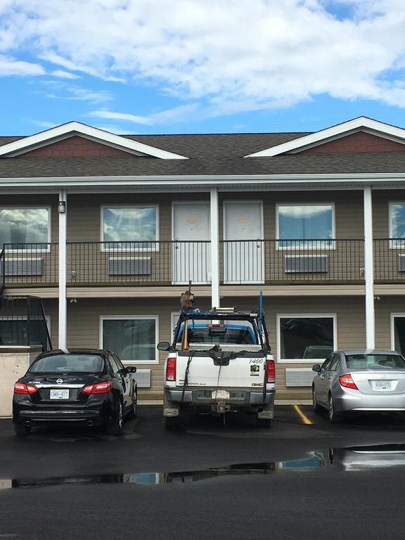 Voyageur Motel Rocky Mountain House Exteriér fotografie